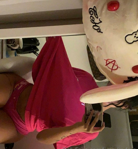 Foto di nudo di fuga di OnlyFans di Limakpfree