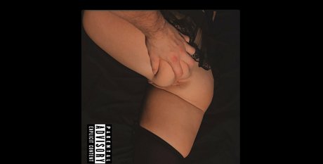 Foto di nudo di fuga di OnlyFans di The444thday