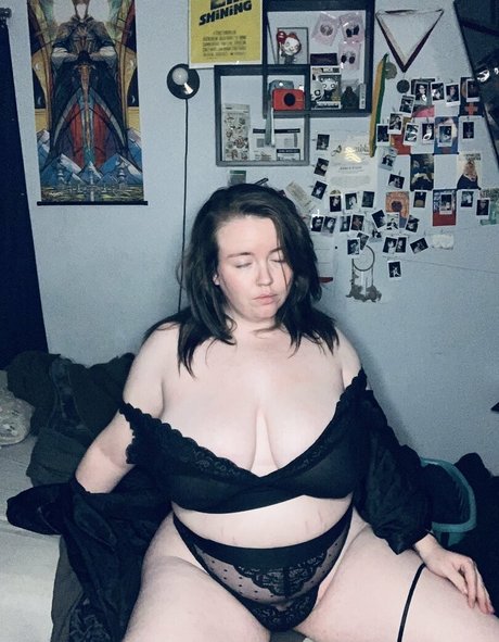 Foto di nudo di fuga di OnlyFans di Lingeriebabes