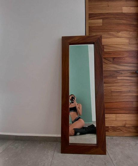 Ester Exposito