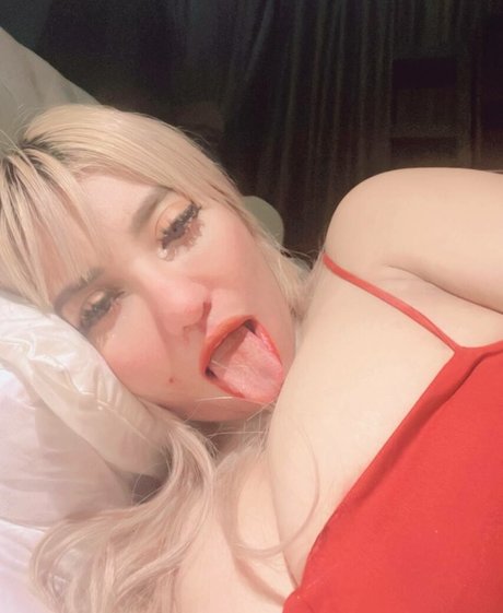 Foto di nudo di fuga di OnlyFans di Meksarrah