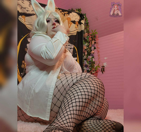 Curvymonstergirlfree