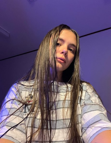 Foto di nudo di fuga di OnlyFans di Apofigeaa