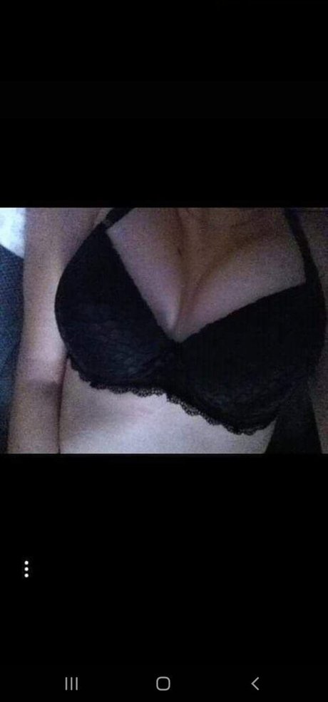 Foto di nudo di fuga di OnlyFans di Kladuscanke
