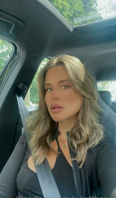 Foto di nudo di fuga di OnlyFans di Julietthope