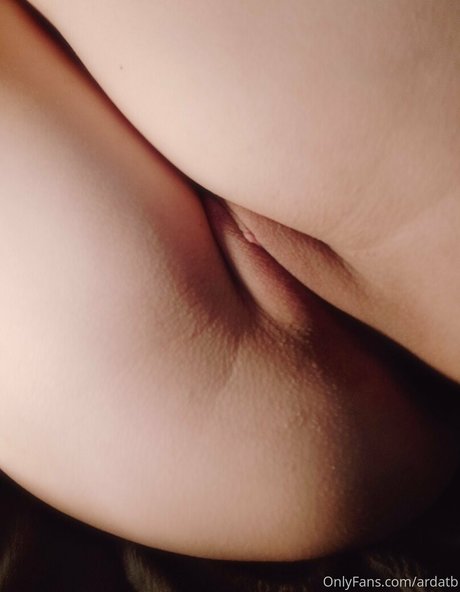 Foto di nudo di fuga di OnlyFans di Ardatb