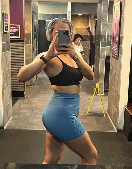 Foto di nudo di fuga di OnlyFans di Goddessalyssa
