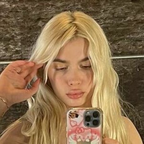Foto di nudo di fuga di OnlyFans di Aleyna Tilki
