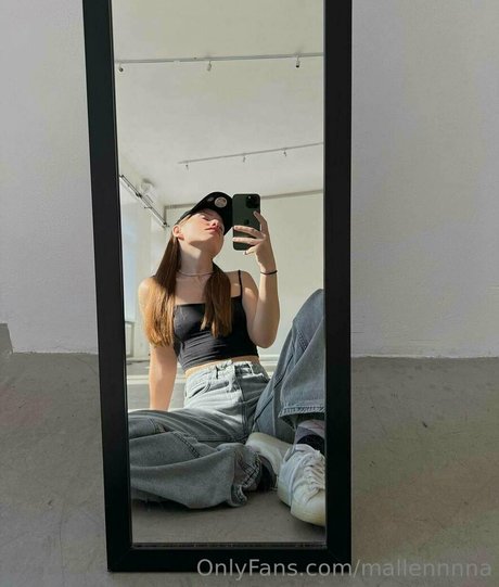 Foto di nudo di fuga di OnlyFans di Mallennnna