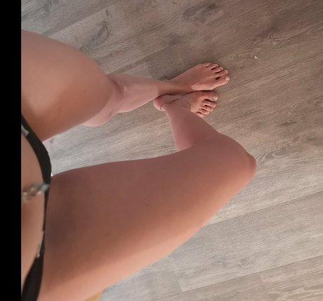 Foto di nudo di fuga di OnlyFans di Secretfeetbeauty