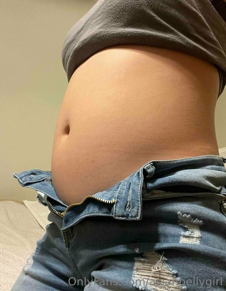 Asianbellygirl