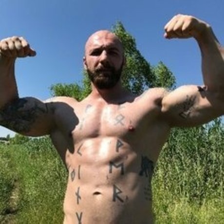 Foto di nudo di fuga di OnlyFans di Muscleviking 
