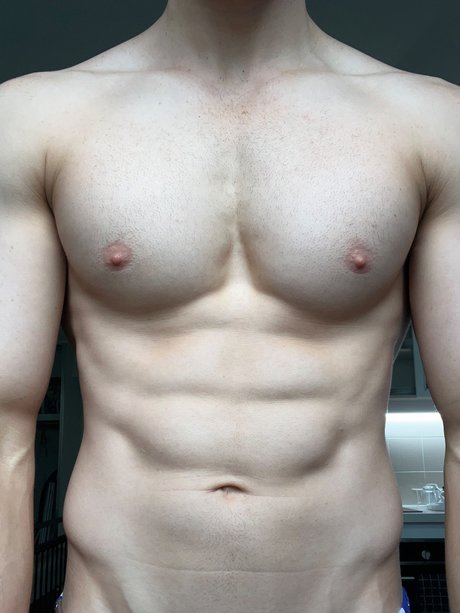 Foto di nudo di fuga di OnlyFans di Muscle96