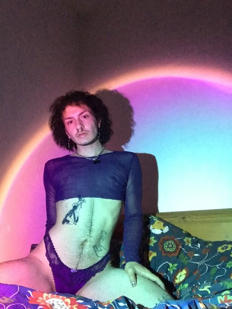 Foto di nudo di fuga di OnlyFans di Salem 