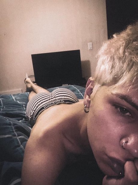 Foto di nudo di fuga di OnlyFans di Diego Sullivan