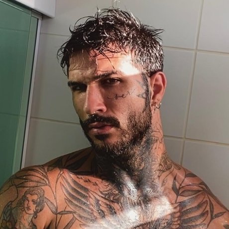 Foto di nudo di fuga di OnlyFans di Muccinidavi
