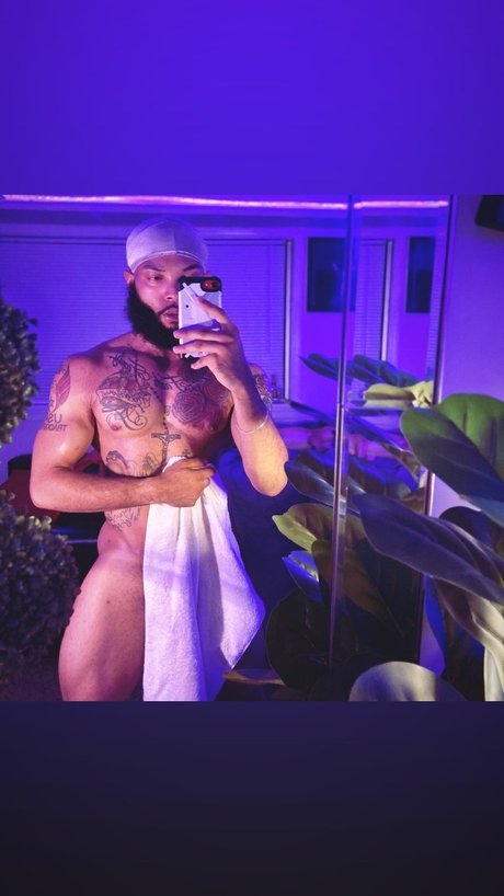 Foto di nudo di fuga di OnlyFans di Ty Da Body