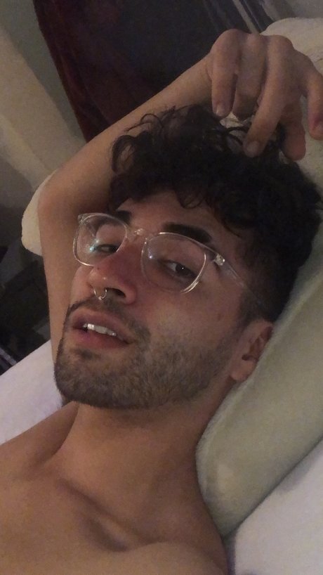 Foto di nudo di fuga di OnlyFans di David