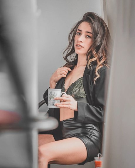 Foto di nudo di fuga di OnlyFans di Eva Lujan