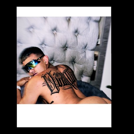 Foto di nudo di fuga di OnlyFans di Dylan Lpez