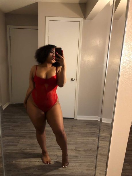 Foto di nudo di fuga di OnlyFans di Cbaby