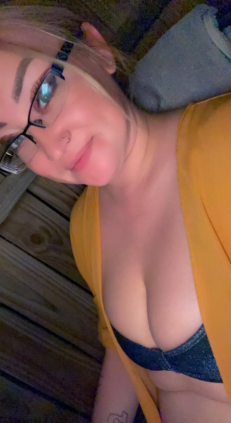 Foto di nudo di fuga di OnlyFans di Rachel Ann 