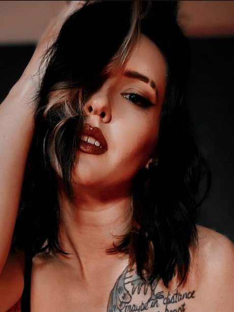 Foto di nudo di fuga di OnlyFans di Ms Juli Rae