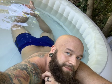 Foto di nudo di fuga di OnlyFans di My Hustle 4 Muscle Free