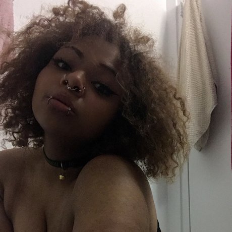 Foto di nudo di fuga di OnlyFans di Athena Integro
