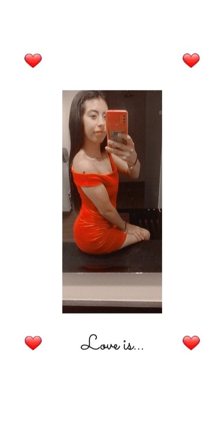 Foto di nudo di fuga di OnlyFans di Fernanda Petite