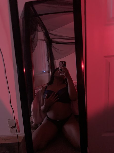 Foto di nudo di fuga di OnlyFans di Bby Aya 