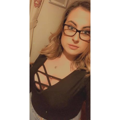 Foto di nudo di fuga di OnlyFans di Kate