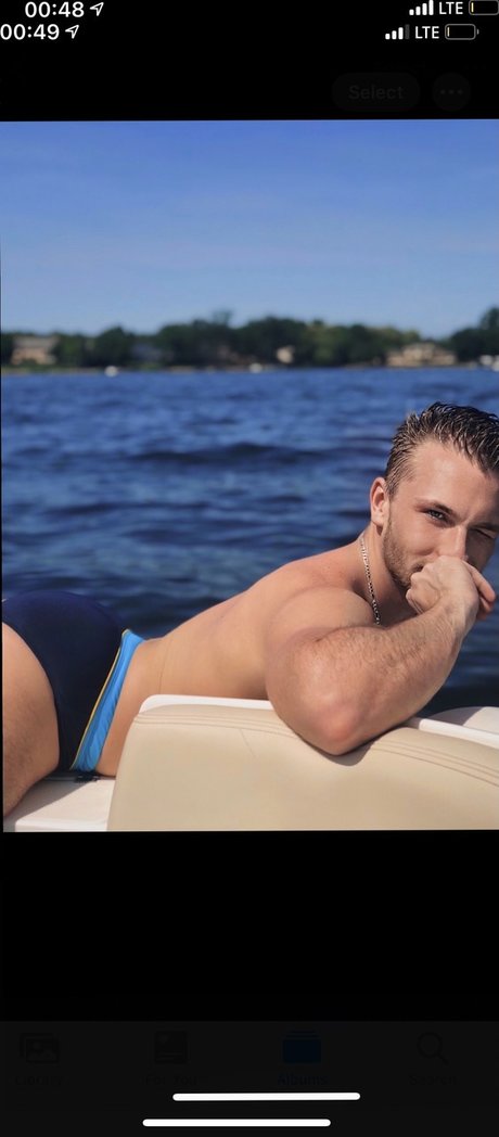 Foto di nudo di fuga di OnlyFans di Jake