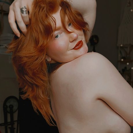 Foto di nudo di fuga di OnlyFans di Fern