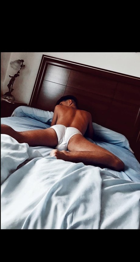 Foto di nudo di fuga di OnlyFans di Al 
