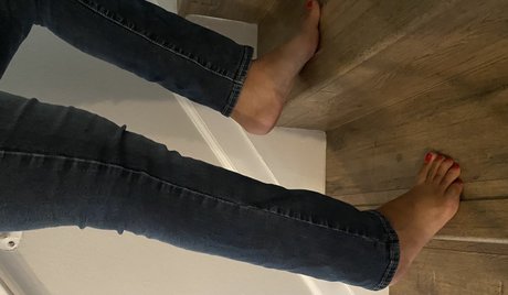 Foto di nudo di fuga di OnlyFans di My Beautiful Barefeet