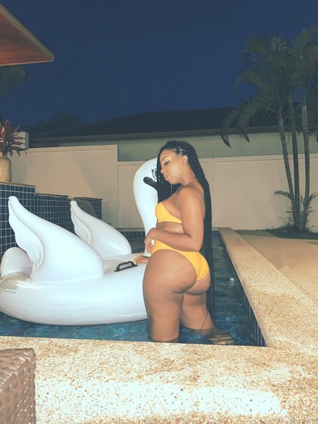 Foto di nudo di fuga di OnlyFans di Nakiyyah