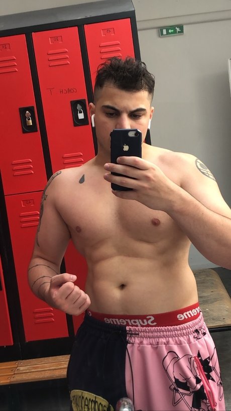 Foto di nudo di fuga di OnlyFans di Chaos