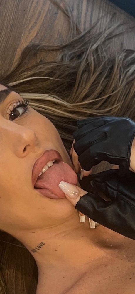 Foto di nudo di fuga di OnlyFans di Naissha