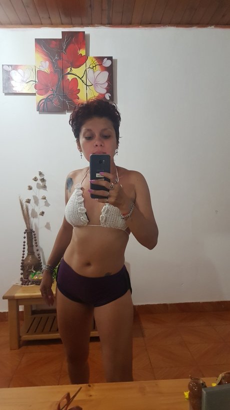 Foto di nudo di fuga di OnlyFans di Nadia Karina Gularte