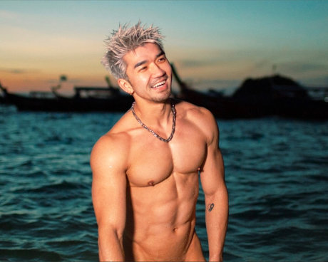 Foto di nudo di fuga di OnlyFans di Daniel Zhang