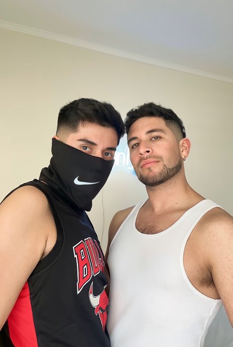 Foto di nudo di fuga di OnlyFans di Nachoampampmauro