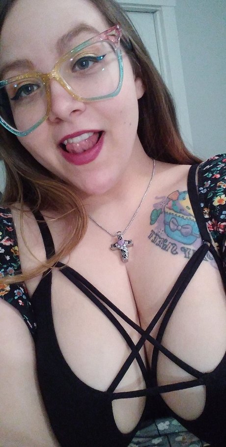 Foto di nudo di fuga di OnlyFans di C