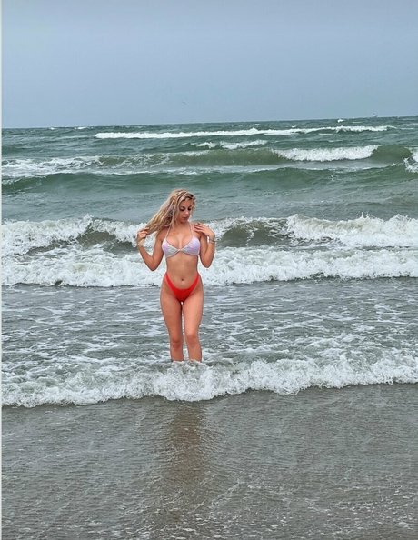 Foto di nudo di fuga di OnlyFans di      