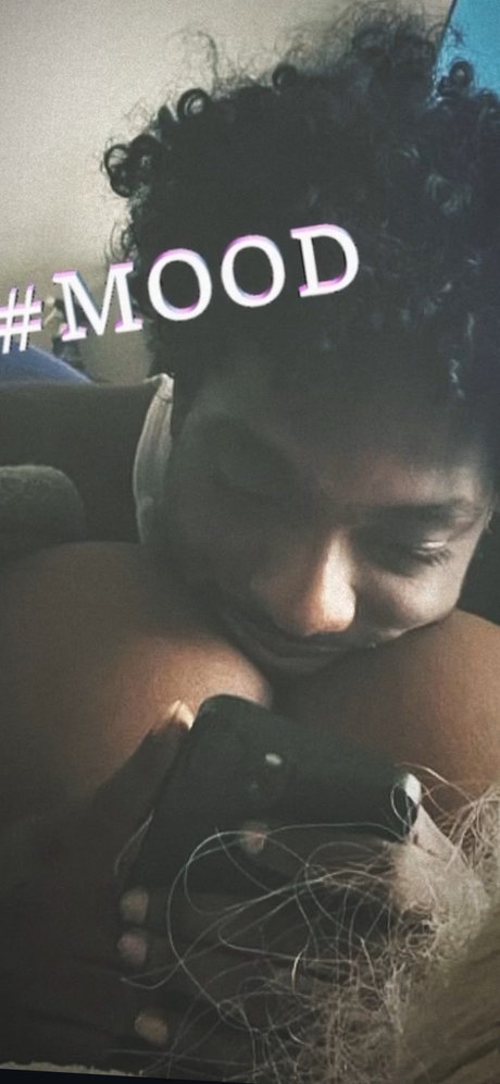 Foto di nudo di fuga di OnlyFans di Bully