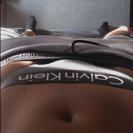 Foto di nudo di fuga di OnlyFans di Emerson