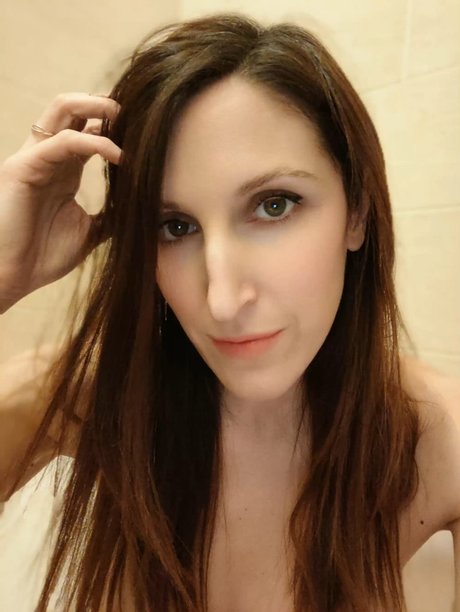 Foto di nudo di fuga di OnlyFans di Dans Loeil De Sacha