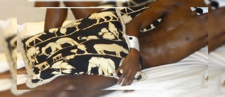 Foto di nudo di fuga di OnlyFans di Dark Choc Adonis Vip