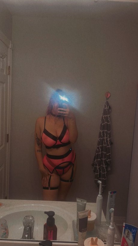 Foto di nudo di fuga di OnlyFans di Faith 