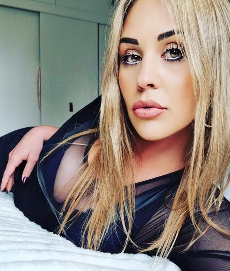 Foto di nudo di fuga di OnlyFans di Elizabethlovec1